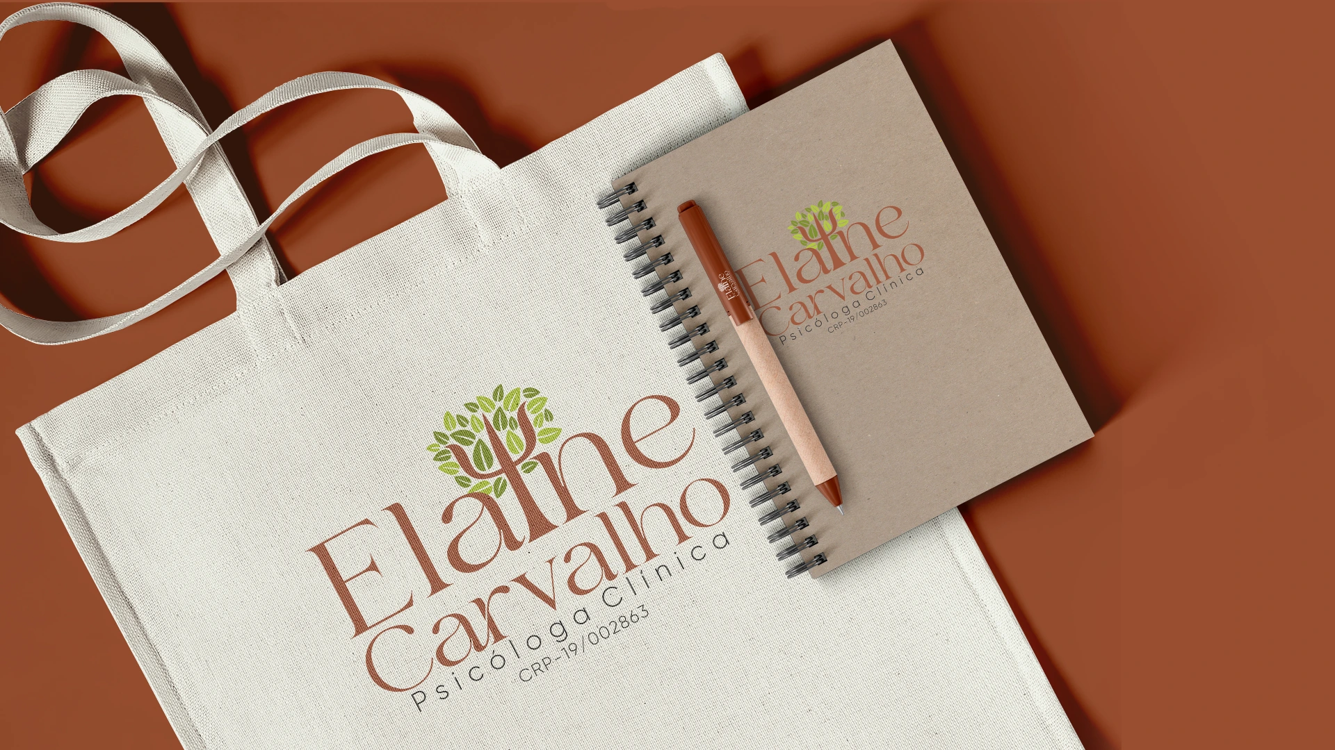 Elaine Carvalho — Aplicação em ecobag e caderno